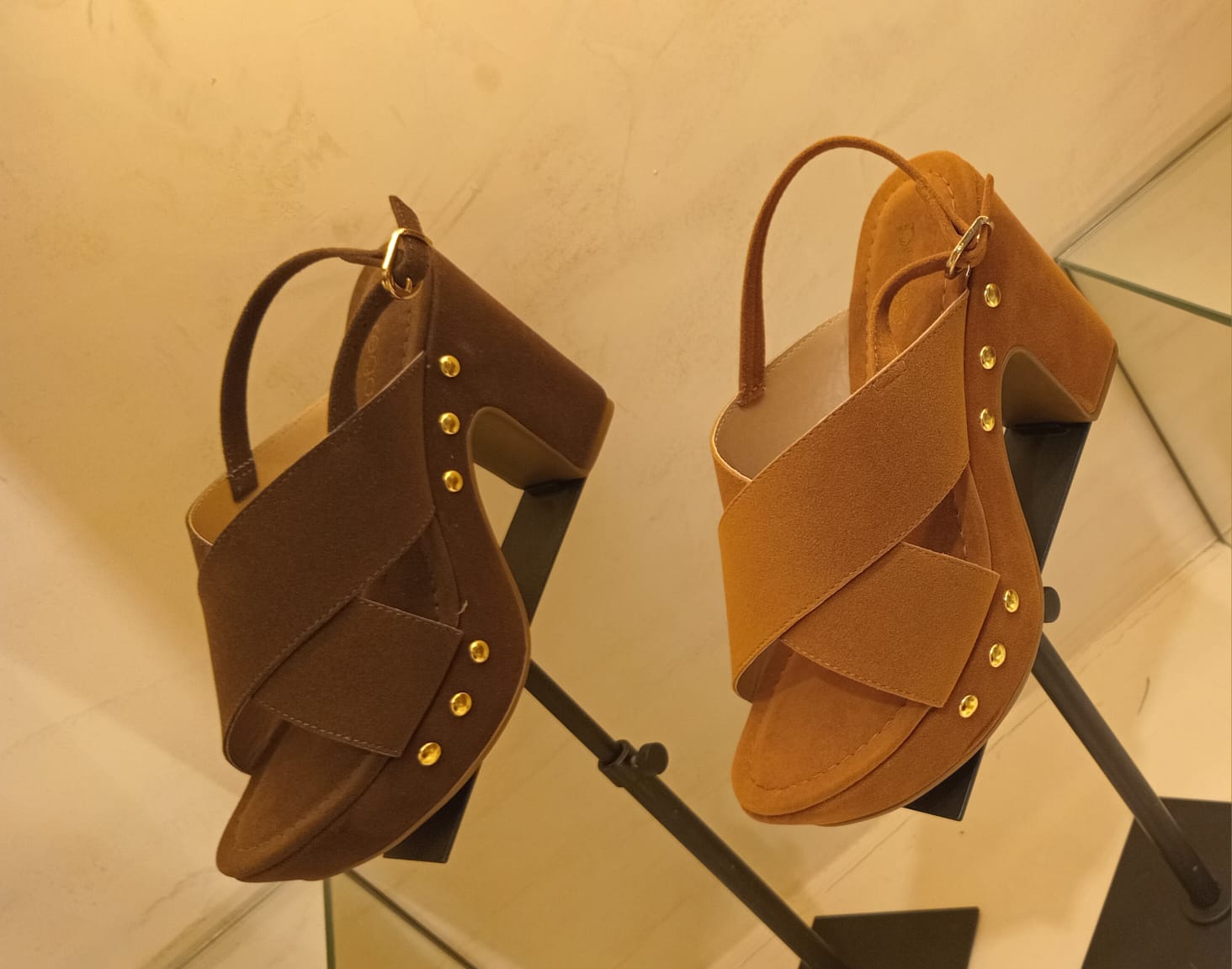 Sandália Plataforma Boho Cepa Camurça