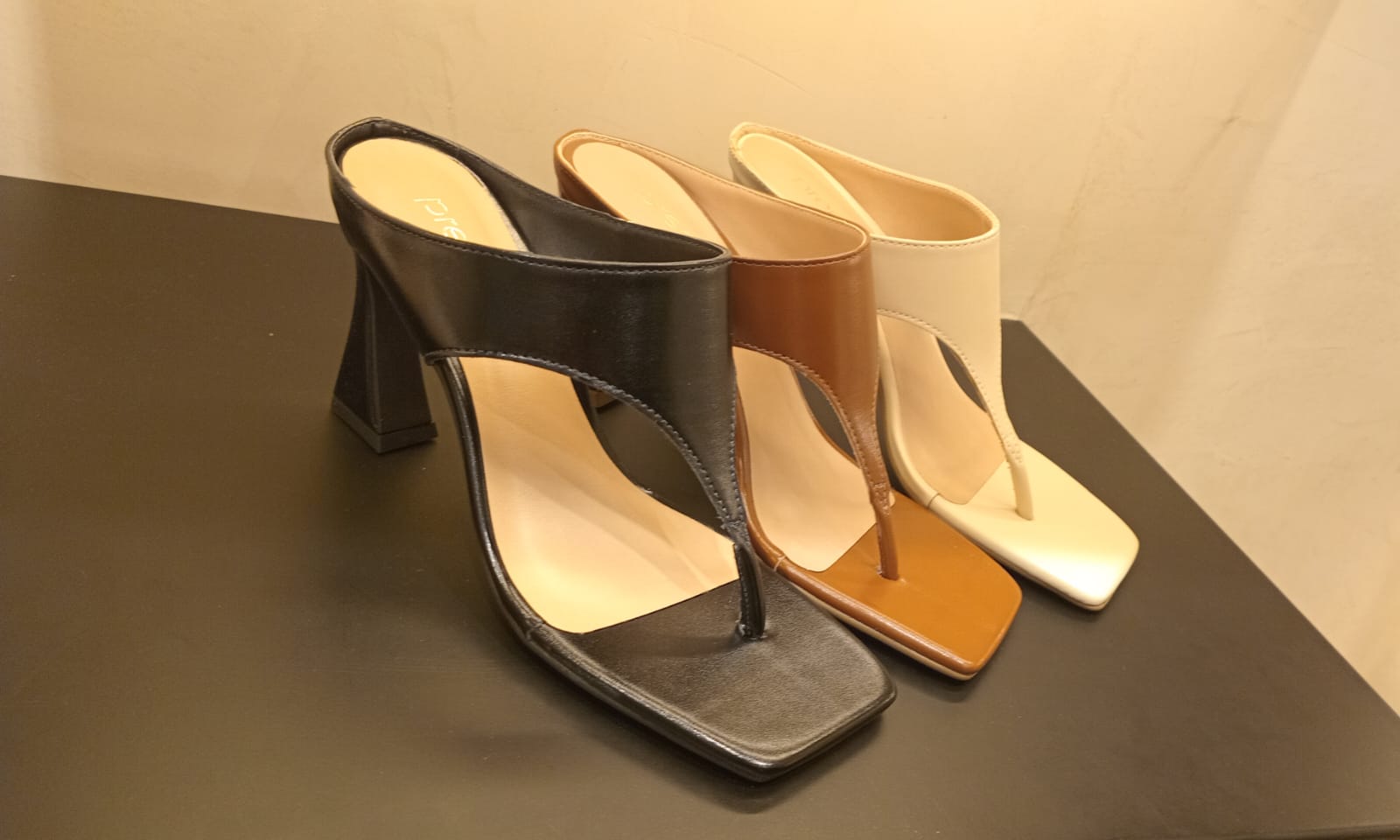 Tamando Tong Salto Alto Vírgula